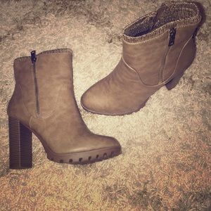 Sweater booties ! Never worn